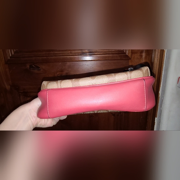 Coach Terrain Pouch Colorblock Signature Canvas Leather Pouch Bag Pu Unisex - Picture 11 of 12